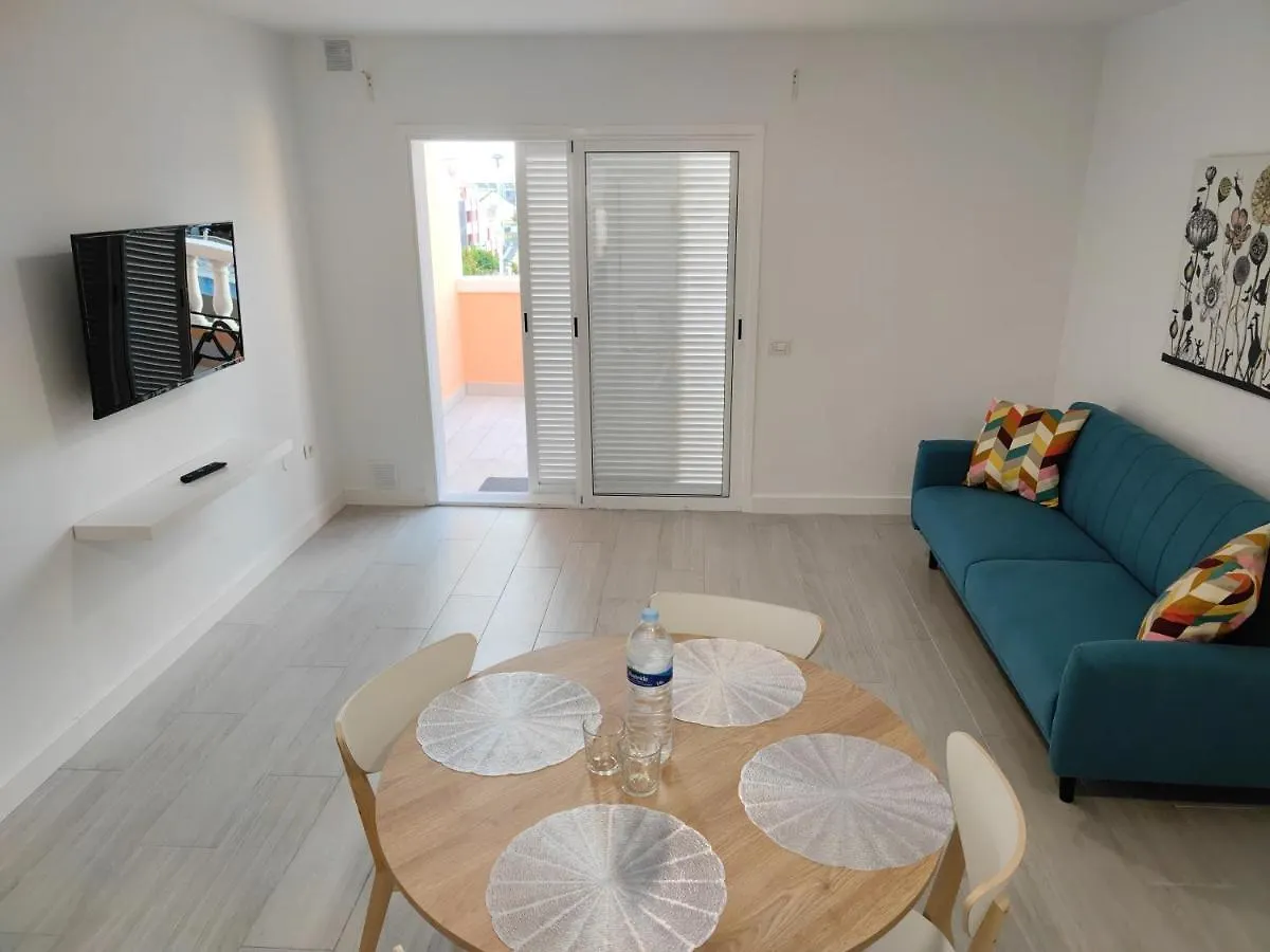 Comfortable Apartment Los Cristianos. Free Wifi. 阿罗纳 西班牙