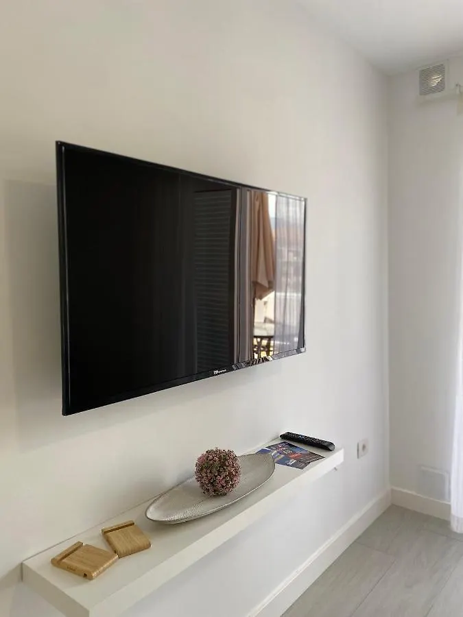 Comfortable Apartment Los Cristianos. Free Wifi. 阿罗纳 西班牙